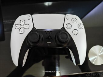 Playstation 5 s mechanikou / Astrobot - 3