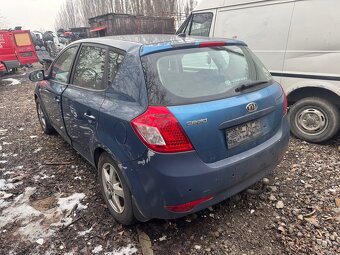 Kia ceed 1.6 crdi 85kw 2011 - 3