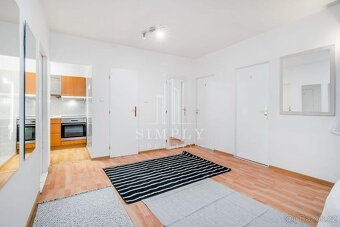 Pronájem bytu 4+1, 90 m2 - Praha - Černý Most, ev.č. 00317 - 3