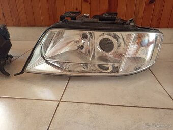 Prodám světla na Audi A6 - 3