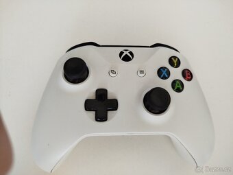 Xbox One S 512GB - 3