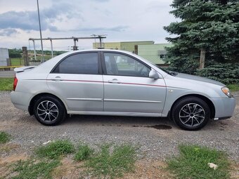 Kia Cerato 1.6 77kw 2004 - 3