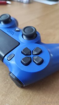 Ovladač PlayStation 4 (PS4) - 3