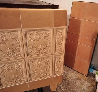 VAMBERECKÉ ZÁMECKÉ KAMNA - 3