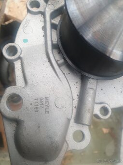 Chrysler stratus 2.5 V6 - 3