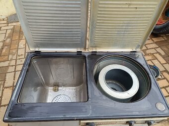 Retro pračka. - 3