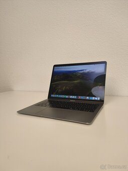 MacBook Air 13" 2019 | i5 • 8GB • 128GB SSD - 3