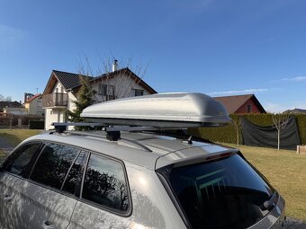 Střešní box 300l - 3