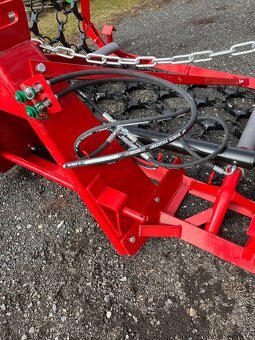 luční brány hydraulicky skládané - 3