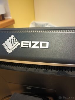 Prodám EIZO CG2420 - 3