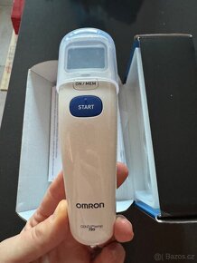 Teploměr Omron 720 bezdotykový - 3