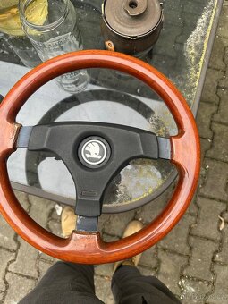 Dřevěný volant Škoda - 3