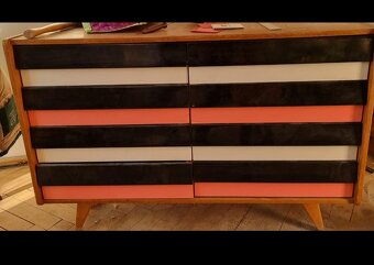 Starožitný nábytek - 3