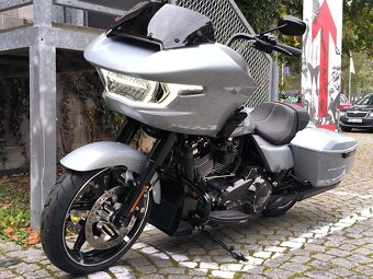 Harley Davidson FLTRX Road Glide 117 - 3