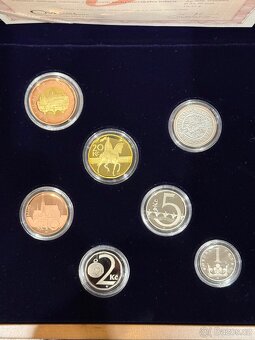Sada oběžných mincí ČR 2020 Proof v dřevěné etui - 3