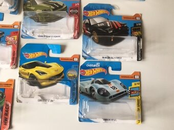 Hot Wheels 10 ks prázdných krabiček viz fota-PRODÁM - 3