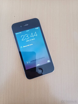 Apple iPhone 4 - 3