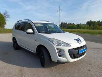 Peugeot 4007 2,2 HDI 115 KW 7 míst automat 4x4 - 3