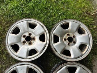 4 ks plechových disků Subaru 15" 5x100 - 3