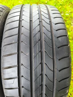 2 letní pneumatiky Goodyear 225/45/18  6,5mm - 3