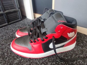 Nike Jordan 1 mid - 3