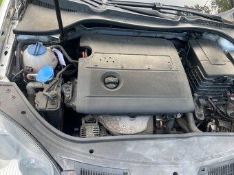 Vw golf 5 2004 - 3