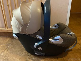 Autosedačka Cybex Aton Q plus se základnou na Isofix - 3
