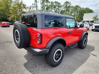 Ford Bronco Badlands (AWD, 2dr SUV, perfektní stav) - 2024 - 3