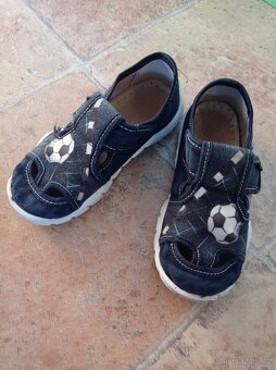 Zpět na výpis Přezůvky do školky vel.27 bačkůrky, papuče - 3