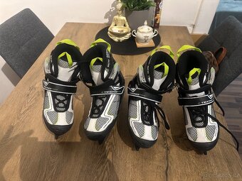 Lední brusle 29-32, 2pary 32-35 - 3