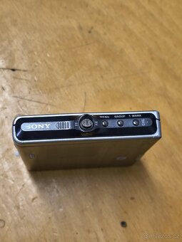 Minidisc walkman Hi-MD MZ-NH1 na díly - 3