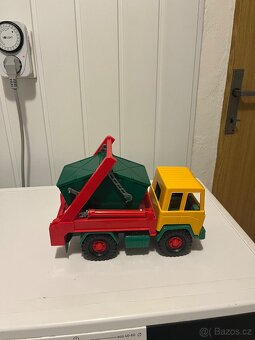 Mercedes kontejner - Bruder 8572 - 3