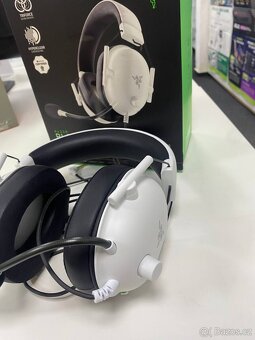 Sluchátka RAZER BLACKSHARK V2 X - 3