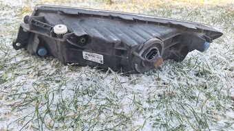 Levá přední mlhovka Škoda Superb 3  3V0941699 - 3