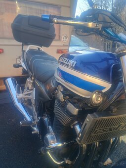 Suzuki GSX 1400 - 3