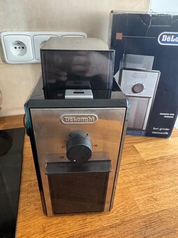 Kávomlýnek De’Longhi KG89 - 3