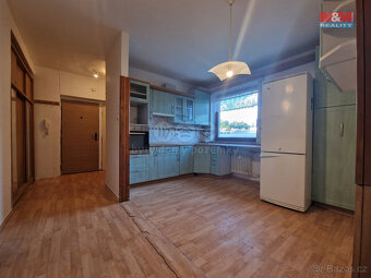 Prodej bytu 3+1, 67 m², Úpice, ul. Regnerova - 3