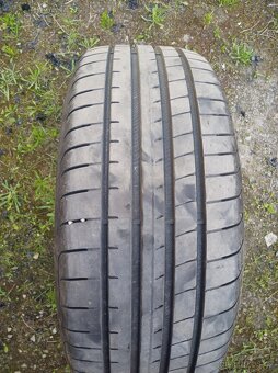 Good year EAGLE F1 225/45 R18 - 3