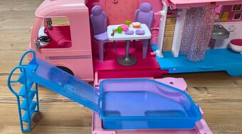 Barbie karavan - 3