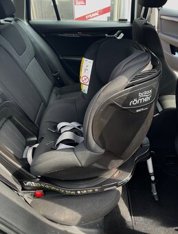 Autosedačka Britax Römer DualFix m i-Size - 3