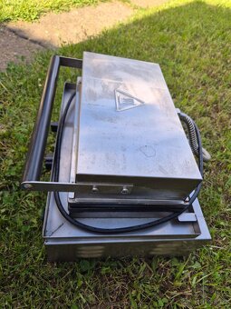 Profesionální vaflovač na 6ks - 1500W - 3