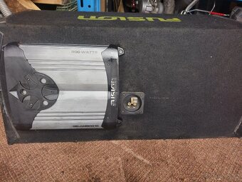 Subwoofer +zesilovač 900v - 3