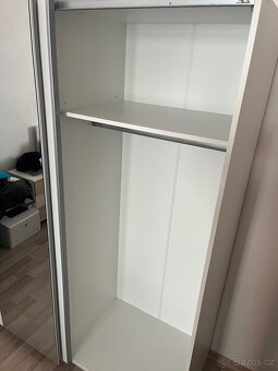 Šatní skříň - 3