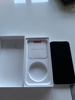 iPhone 11 64GB 73% baterka 5 krytu zdarma k tomu - 3