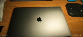 MacBook Pro 16" Retina 2019 i7 / 16GB / 512GB - 3