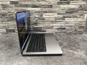 MacBook Pro 14” M2 Pro / 16GB / 500GB DPH - 3