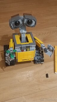 LEGO Ideas 21303 WALL•E - 3