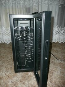 Prodám vinotéku PHILCO PW 12 F - 3