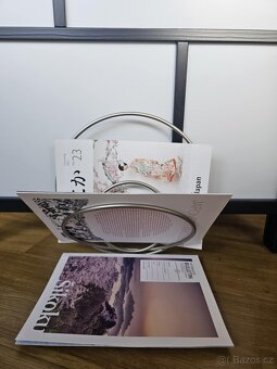 Designový stojan na časopisy - 3