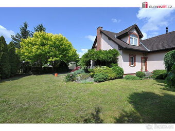 Prodej rodinného domu 6+1, 248 m2 + 63 m2 půda, pozemek 766  - 3